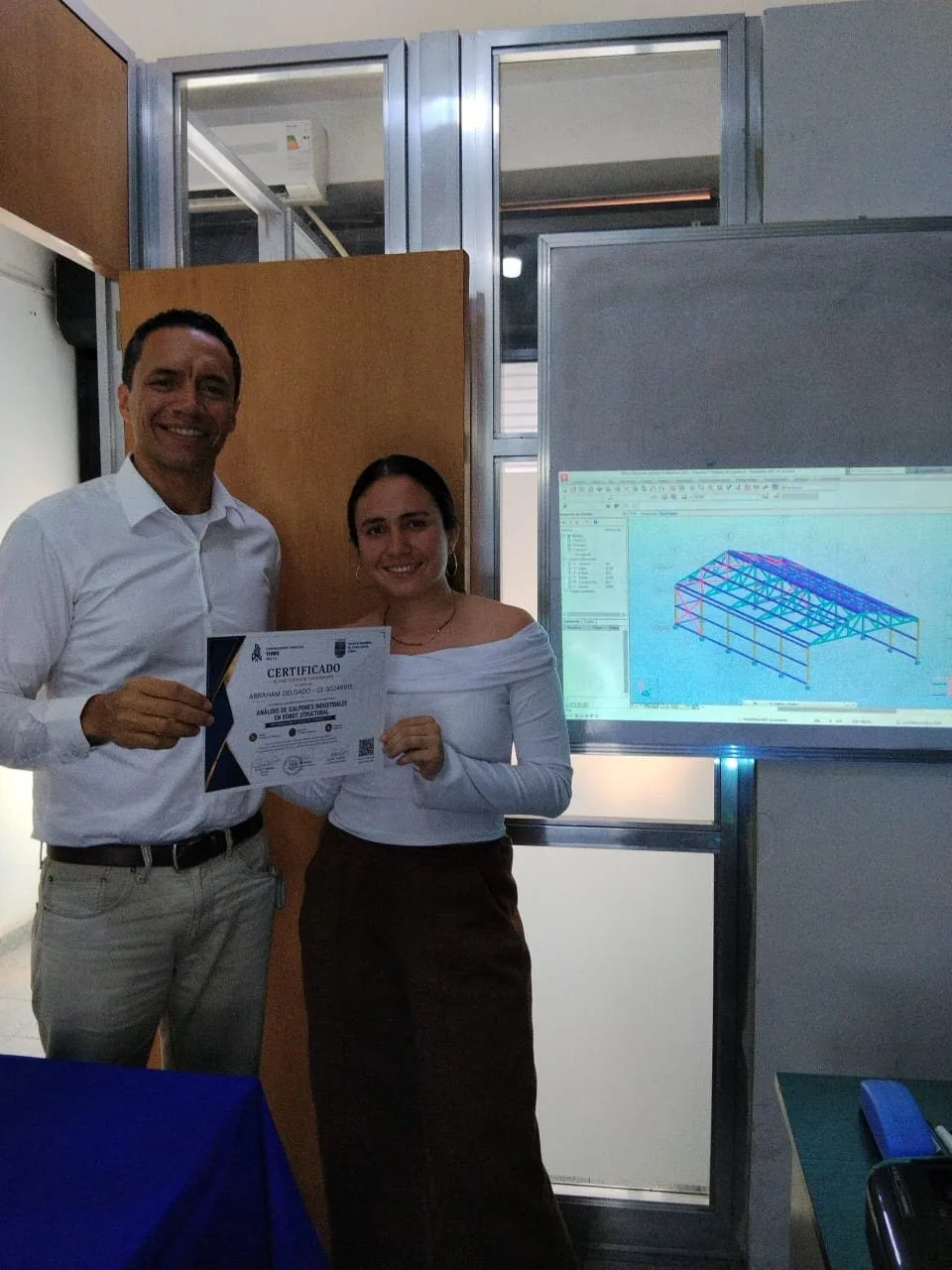Curso de análisis de galpones estructurales